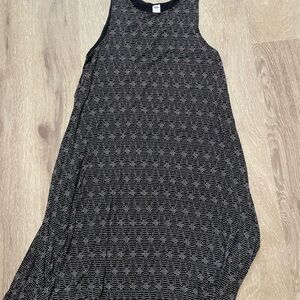 Old Navy Black and White Maxi Dress